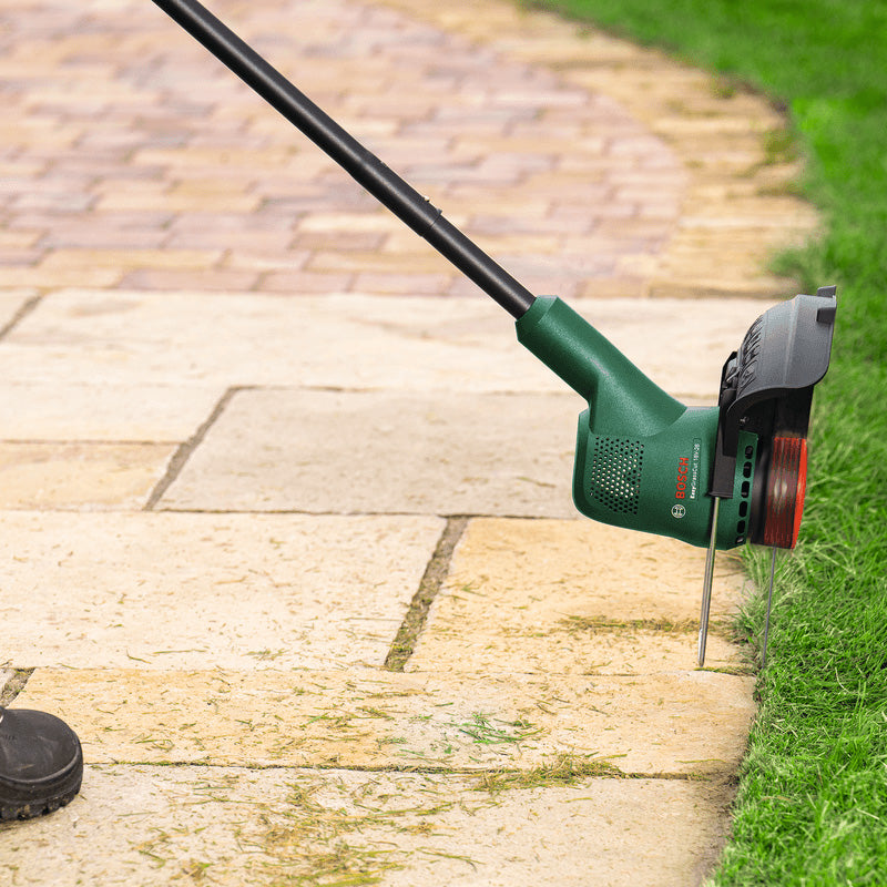 Coupe-bordures sans-fil BOSCH EasyGrassCut 18V-26 (vendu sans batterie)